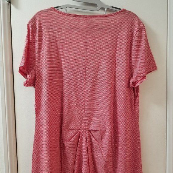 Scoop neck short sleeve Parisian Cafe screen with rhinestones & Foil mini stripe - Picture 6 of 7